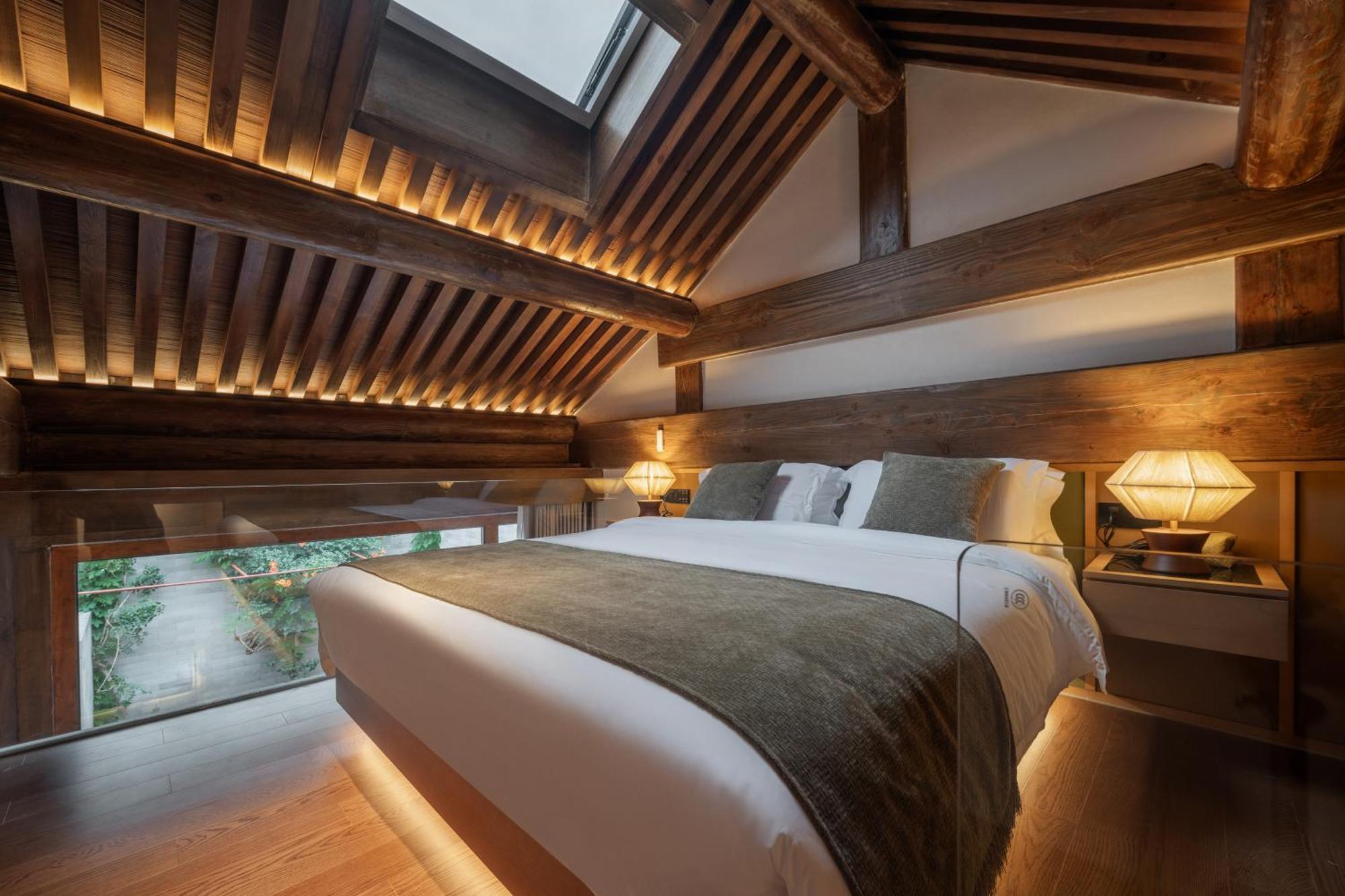 Happy Dragon Courtyard- Newly Renovated With French Windows, Near Tian'Anmen Forbidden City,Lama Temple And Heaven Temple, 3Minutes Walk From Subway,Fluent English Speaking With Tourist Sights Tickets Service ,Free Coffee &Laundry Service Pékin  Extérieur photo