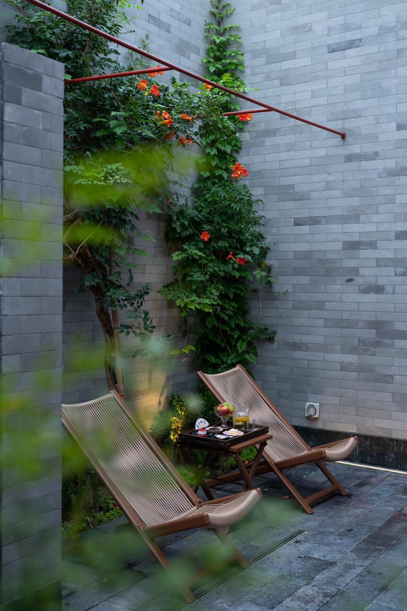Happy Dragon Courtyard- Newly Renovated With French Windows, Near Tian'Anmen Forbidden City,Lama Temple And Heaven Temple, 3Minutes Walk From Subway,Fluent English Speaking With Tourist Sights Tickets Service ,Free Coffee &Laundry Service Pékin  Extérieur photo